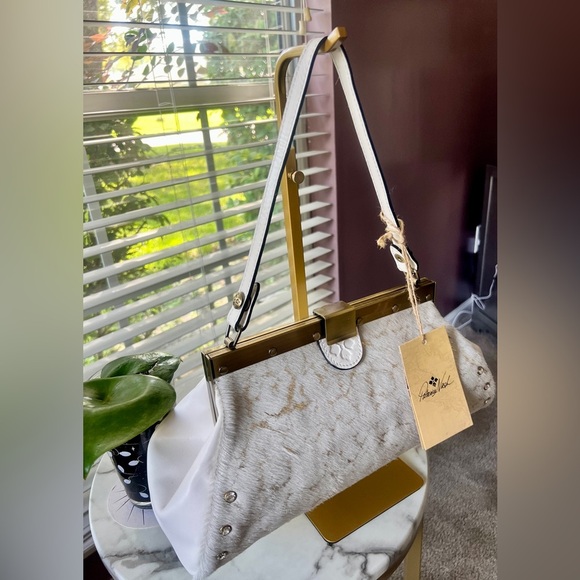 Patricia Nash Clutch NWT - Picture 3 of 8